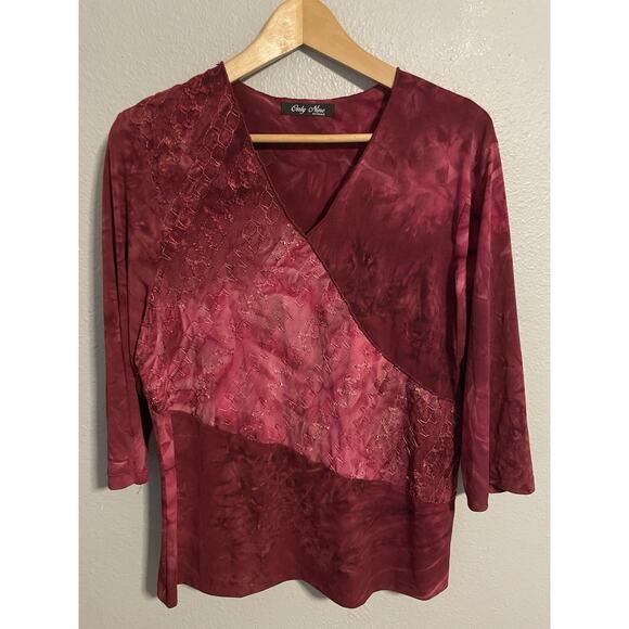 Only Nine Womens Top Size 1X Maroon Burnout Floral Embroidered Sequin Whimsigoth - Picture 1 of 8